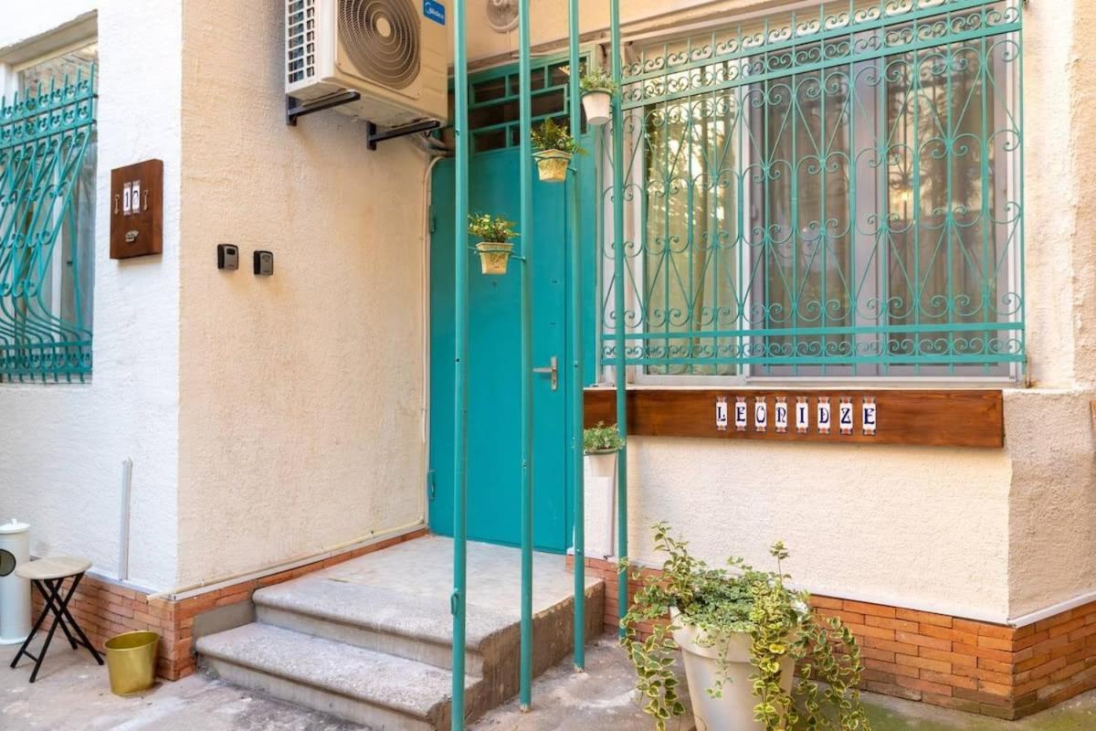 Wehost Liberty Square Apartments Tbilisi Ngoại thất bức ảnh