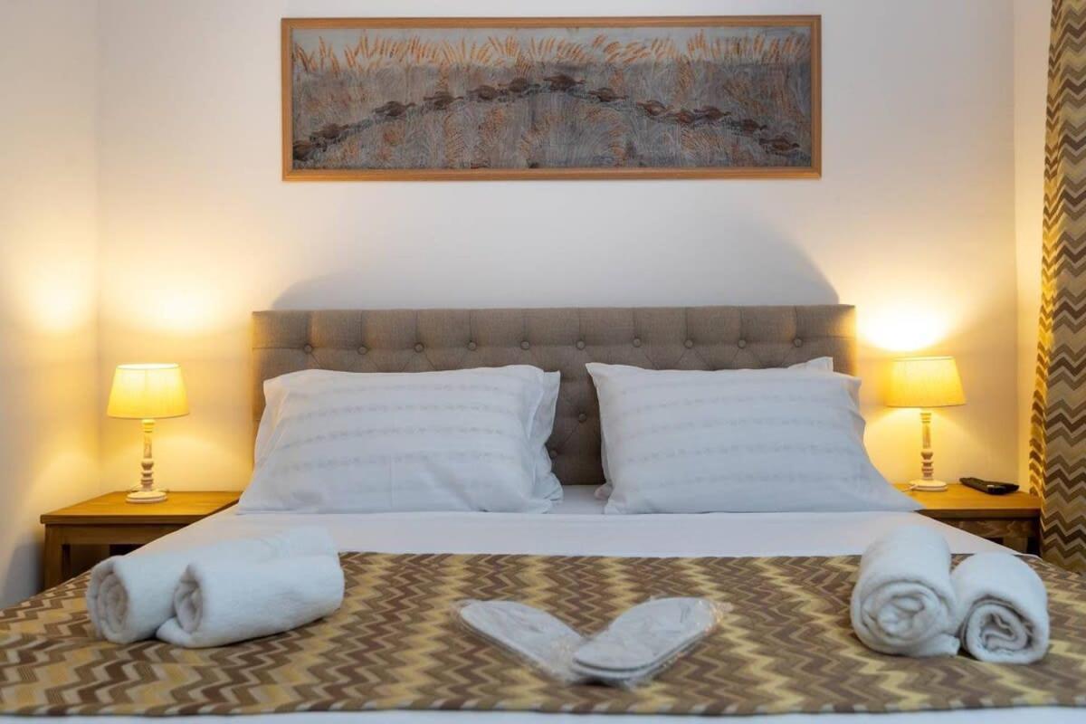 Wehost Liberty Square Apartments Tbilisi Ngoại thất bức ảnh