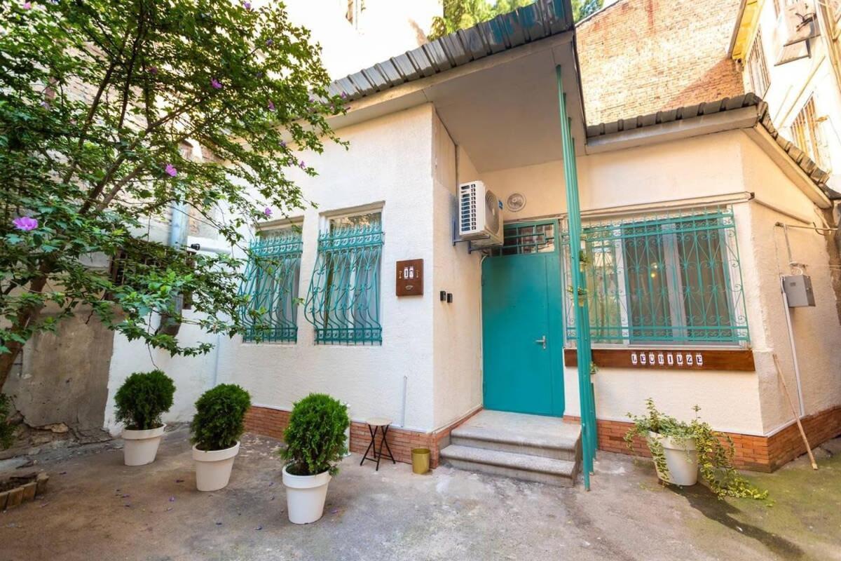 Wehost Liberty Square Apartments Tbilisi Ngoại thất bức ảnh